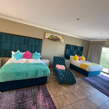 The Black Crown Hotel Hartbeespoort Eksteriør billede